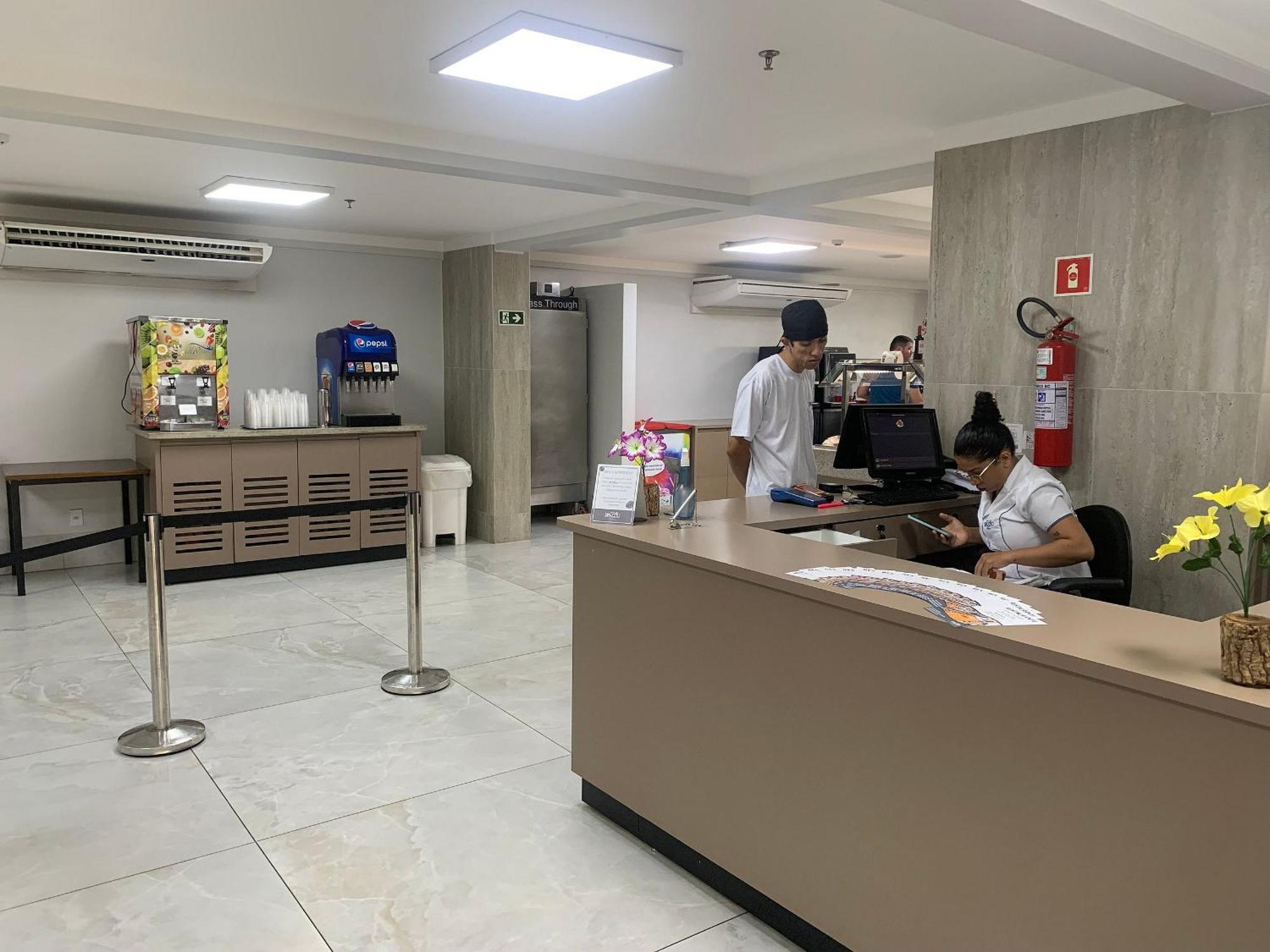Hotel Spazzio Diroma Cafe Da Manha E Acesso Ao Acqua Park カルダス・ノバス エクステリア 写真